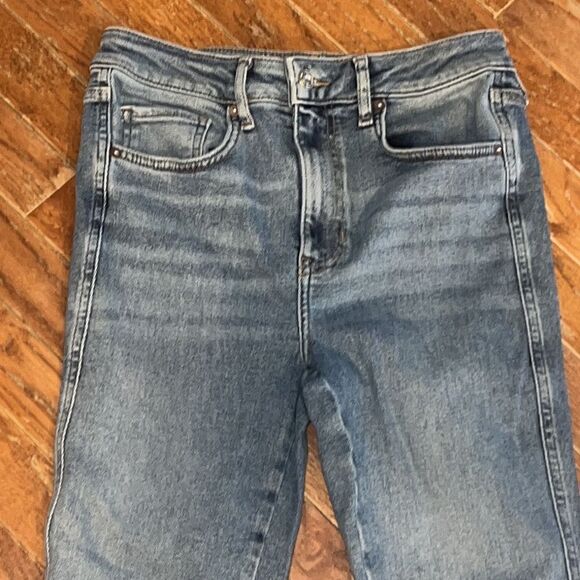 We The Free Women’s 28 High Rise Slim Frayed cropped Jeans - Picture 2 of 13